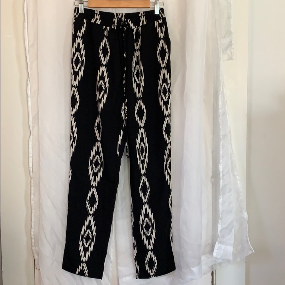 Skies Are Blue printed pants, sz 8